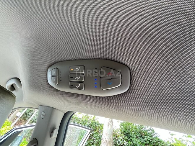 Kia Carnival 2015, 300,000 km - 2.2 l - Bakı