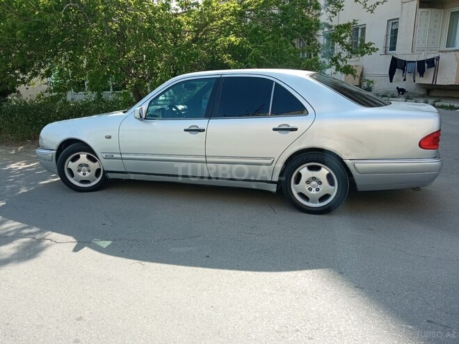 Mercedes E 230 1996, 310,000 km - 2.3 l - Bakı