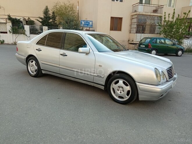 Mercedes E 230 1996, 310,000 km - 2.3 l - Bakı