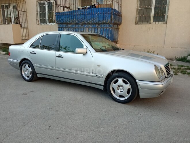 Mercedes E 230 1996, 310,000 km - 2.3 l - Bakı