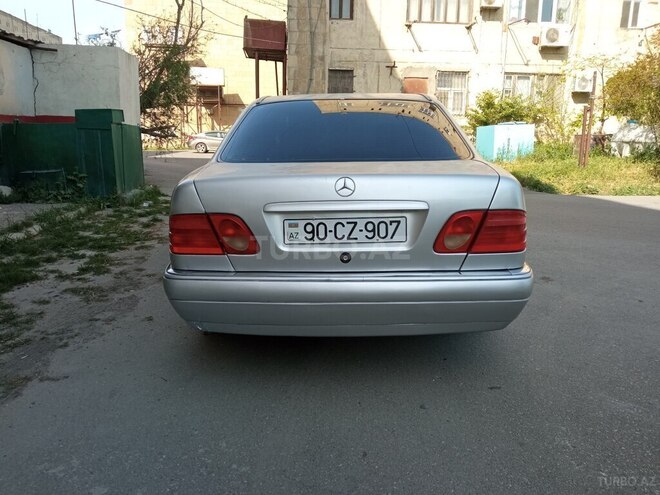 Mercedes E 230 1996, 310,000 km - 2.3 l - Bakı