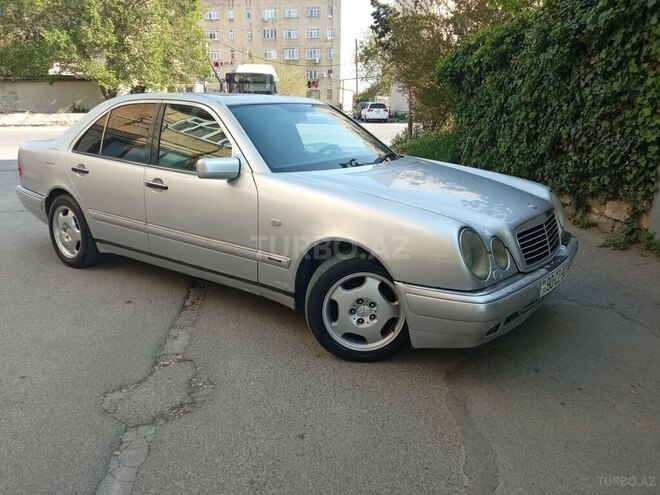 Mercedes E 230 1996, 310,000 km - 2.3 l - Bakı