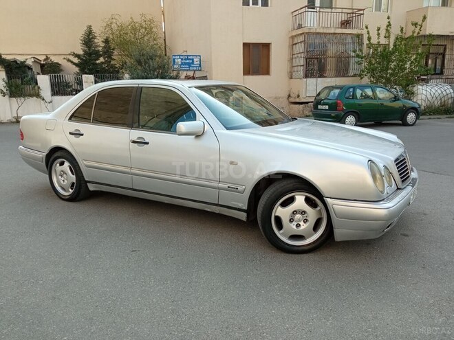 Mercedes E 230 1996, 310,000 km - 2.3 l - Bakı