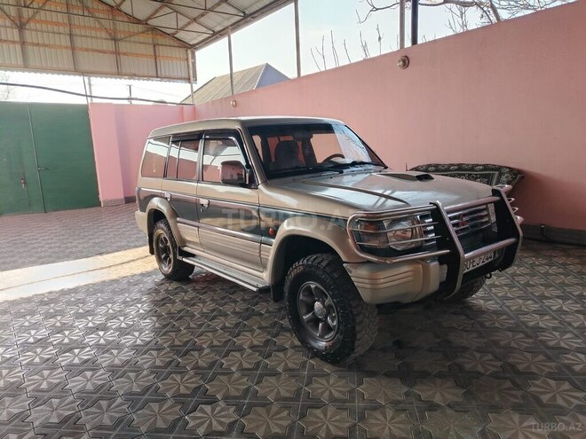 Mitsubishi Pajero 1994, 125,809 km - 2.5 l - Gəncə