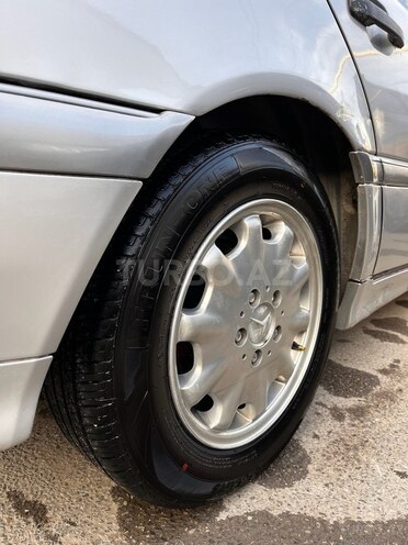 Mercedes C 200 1997, 266,000 km - 2.0 l - Bakı