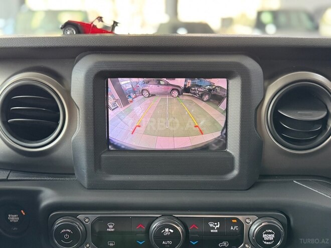 Jeep Wrangler-13