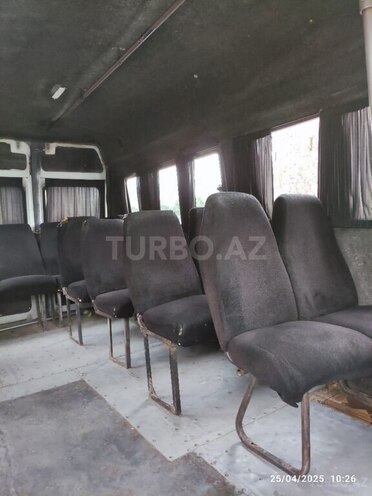 Mercedes 208 D 1991, 320,456 km - 2.5 l - Tovuz
