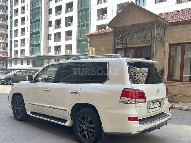 Lexus LX 570 2014, 130,000 km - 5.7 l - Bakı
