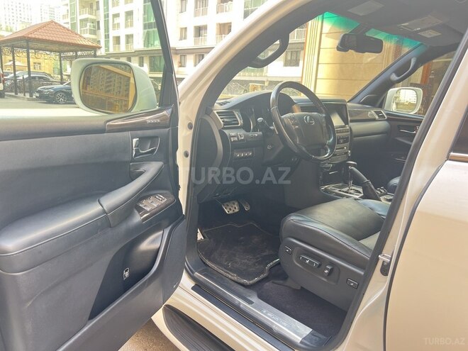 Lexus LX 570 2014, 130,000 km - 5.7 l - Bakı