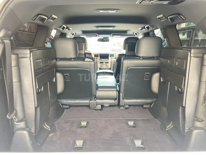 Lexus LX 570 2014, 130,000 km - 5.7 l - Bakı