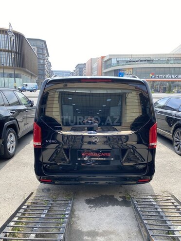 Mercedes V 250-6
