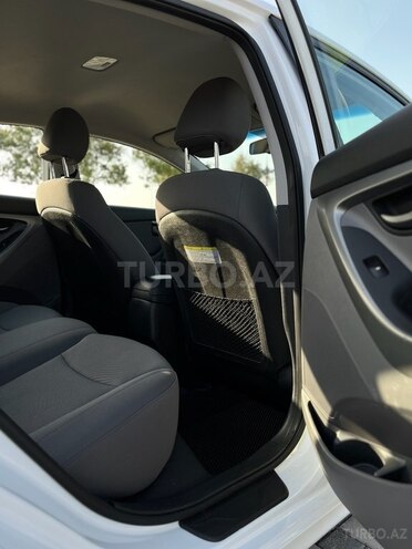 Hyundai Elantra 2015, 63,793 km - 1.8 l - Bakı