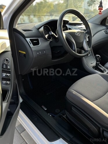Hyundai Elantra 2015, 63,793 km - 1.8 l - Bakı