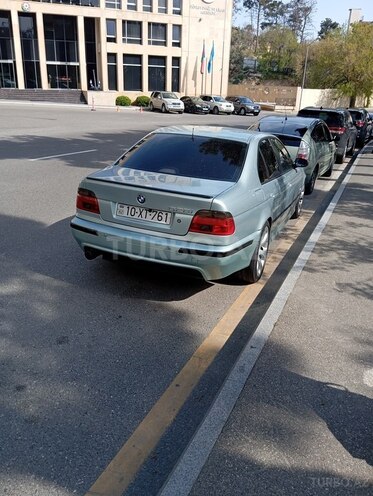 BMW 528 2000, 325,000 km - 2.5 л - Bakı