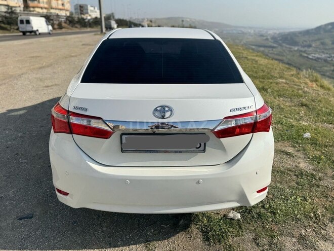 Toyota Corolla 2014, 190,000 km - 1.6 l - Bakı