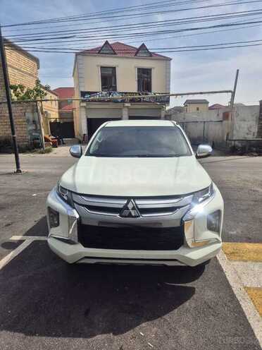 Mitsubishi L200 2022, 72,000 km - 2.4 l - Bakı