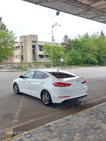 Hyundai Elantra 2018, 148,864 km - 2.0 l - Yevlax