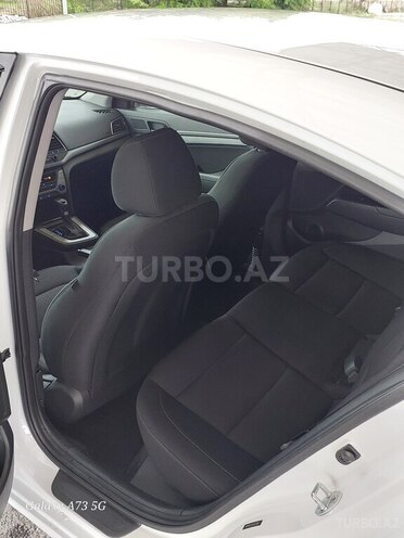 Hyundai Elantra 2018, 148,864 km - 2.0 l - Yevlax