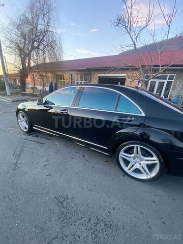 Mercedes S 500 2007, 149,000 km - 5.5 l - Qax