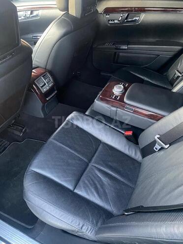 Mercedes S 500 2007, 149,000 km - 5.5 l - Qax