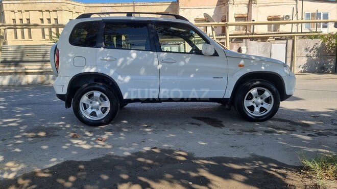 Chevrolet Niva 2011, 262,000 km - 1.7 л - Bakı