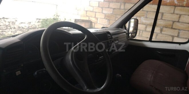 GAZ 33021 2009, 300,000 km - 2.5 л - Ucar