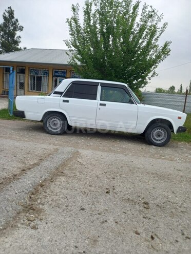 LADA (VAZ) 2107 2005, 70,000 km - 1.6 l - Ucar