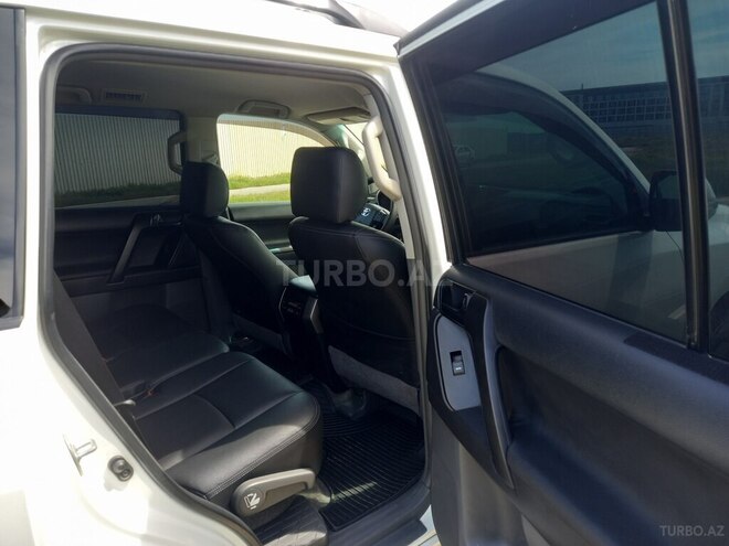 Toyota Land Cruiser Prado 2010, 197,000 km - 2.7 l - Bakı