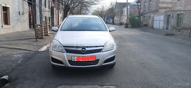 Opel Astra 2009, 249,415 km - 1.4 l - Gəncə