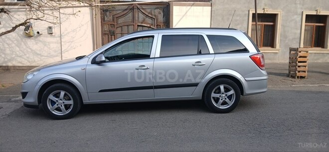 Opel Astra 2009, 249,415 km - 1.4 l - Gəncə