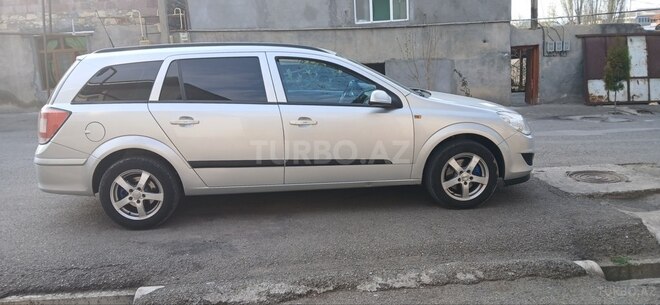 Opel Astra 2009, 249,415 km - 1.4 l - Gəncə