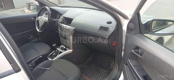 Opel Astra 2009, 249,415 km - 1.4 l - Gəncə