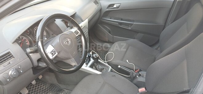 Opel Astra 2009, 249,415 km - 1.4 l - Gəncə