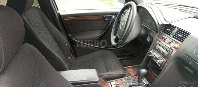 Mercedes C 200 1997, 398,320 km - 2.0 l - Sabirabad