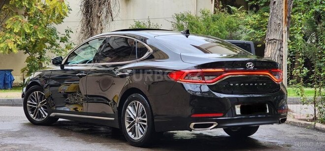 Hyundai Grandeur 2017, 168,100 km - 2.2 л - Bakı