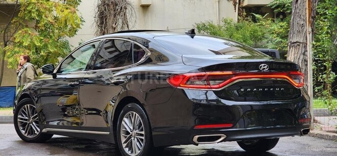 Hyundai Grandeur 2017, 168,100 km - 2.2 л - Bakı