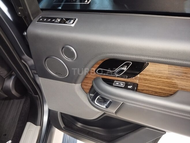Land Rover Range Rover 2018, 128,000 km - 3.0 l - Bakı