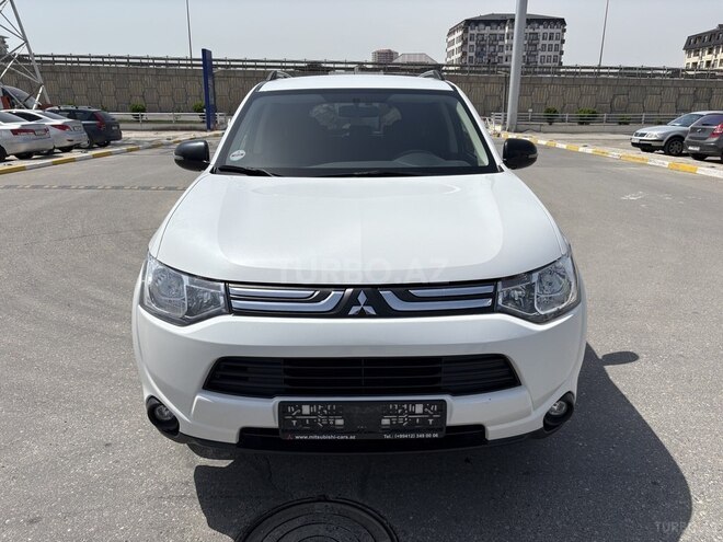 Mitsubishi Outlander 2015, 71,803 km - 2.4 л - Bakı