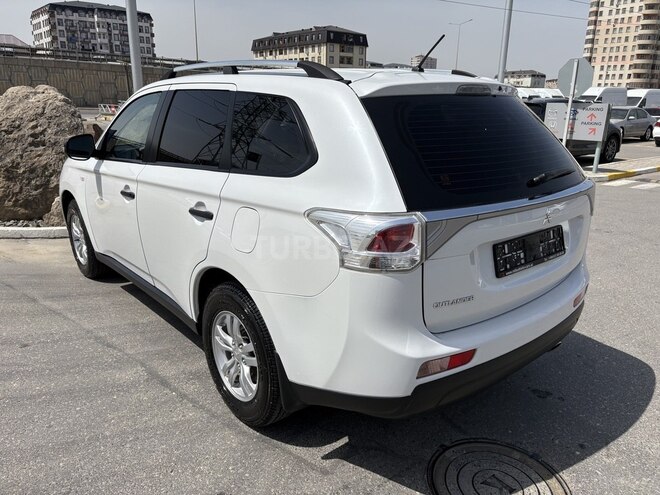 Mitsubishi Outlander 2015, 71,803 km - 2.4 л - Bakı