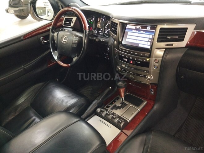 Lexus LX 570 2013, 128,000 km - 5.7 l - Bakı