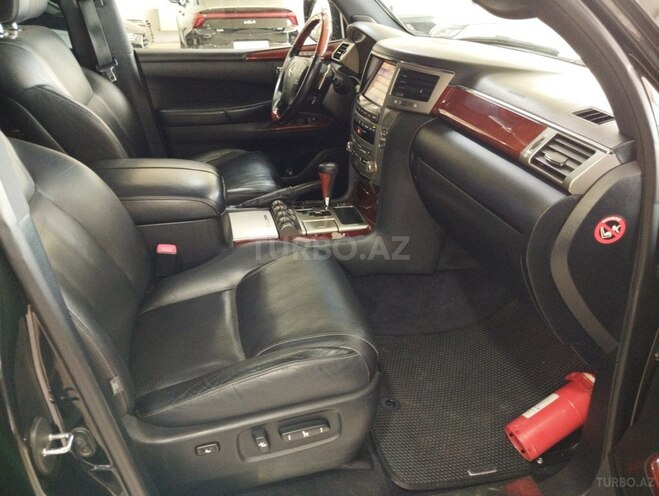 Lexus LX 570 2013, 128,000 km - 5.7 l - Bakı