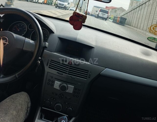 Opel Astra 2005, 272,250 km - 1.4 л - Bakı