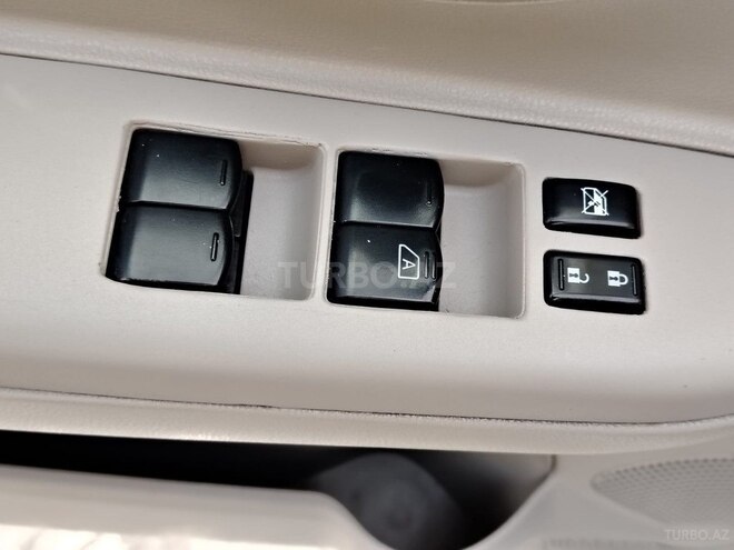 Nissan March 2013, 92,000 km - 1.2 л - Bakı
