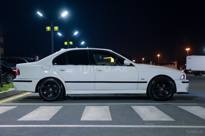 BMW 540 2001, 444,000 km - 4.4 l - Bakı