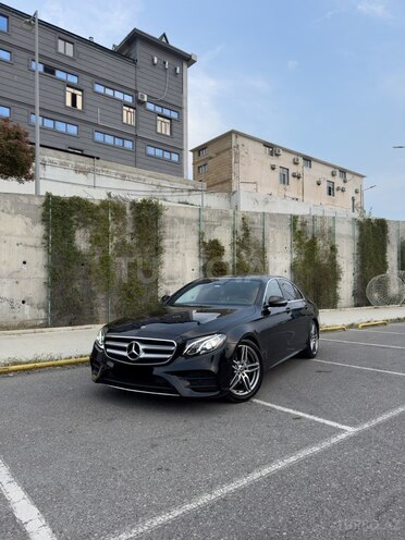 Mercedes E 220 d 2019, 219,000 km - 2.2 l - Bakı