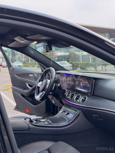 Mercedes E 220 d 2019, 219,000 km - 2.2 l - Bakı