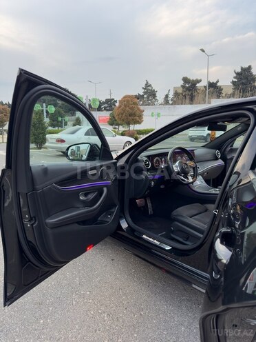 Mercedes E 220 d 2019, 219,000 km - 2.2 l - Bakı