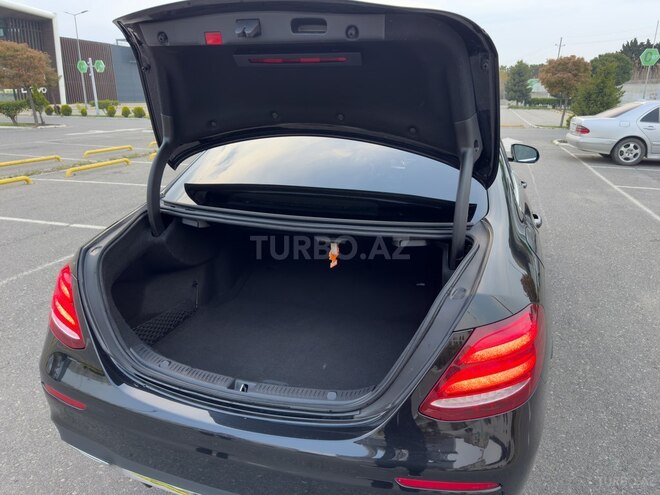 Mercedes E 220 d 2019, 219,000 km - 2.2 l - Bakı