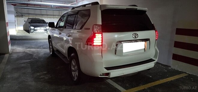 Toyota Land Cruiser Prado 2010, 230,000 km - 2.7 l - Bakı