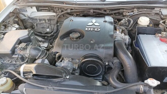 Mitsubishi L200 2007, 261,000 km - 2.5 l - Bakı